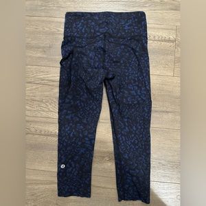 Lululemon size 4 athletic leggings pants